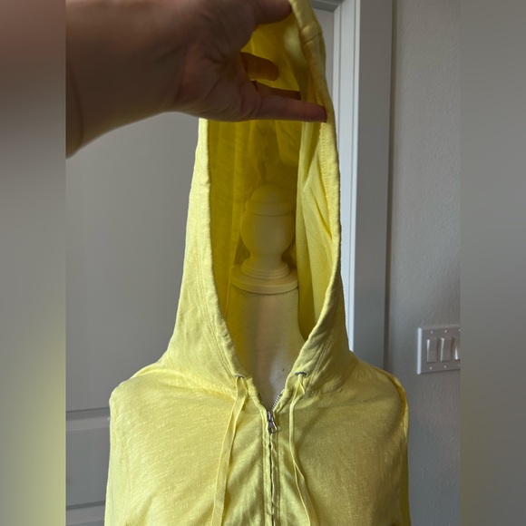 Canary bright yellow hoodie - Picture 10 of 11